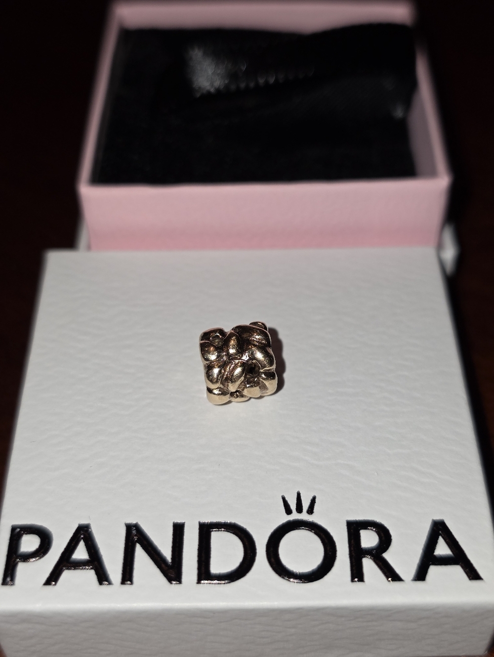 RETIRED PANDORA 14K GOLD CLUSTER CHARM - 750117